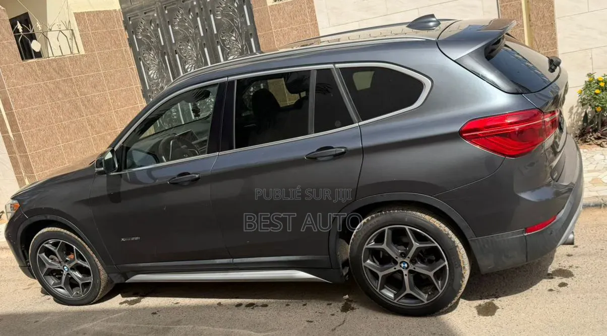 BMW X1 xDrive28i AWD 2016 Noir