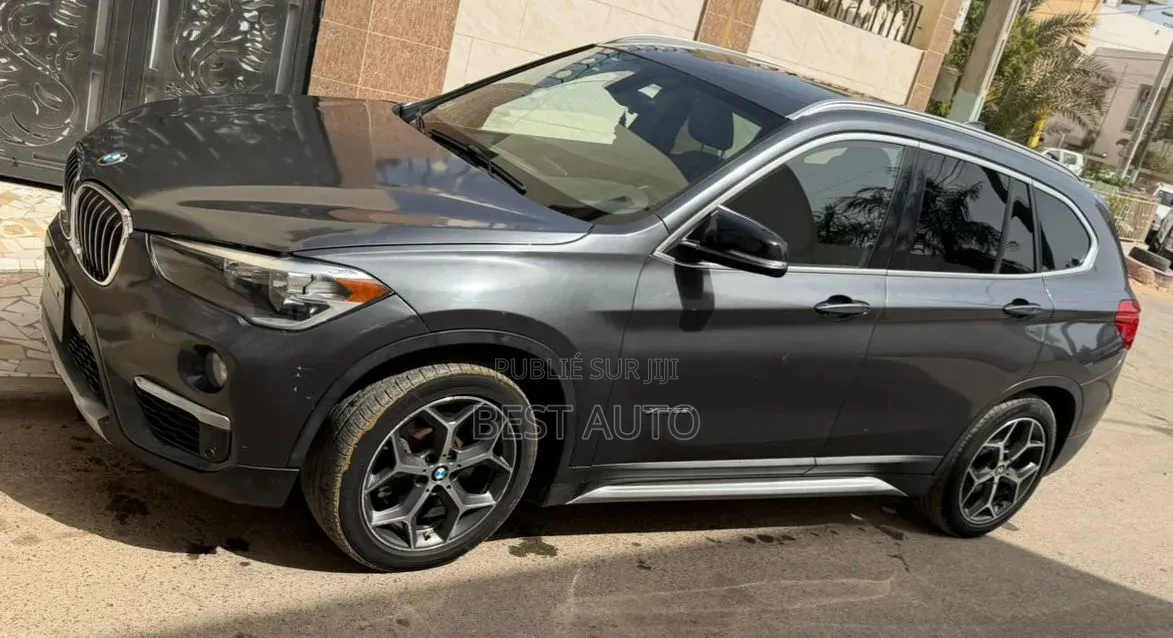 BMW X1 xDrive28i AWD 2016 Noir