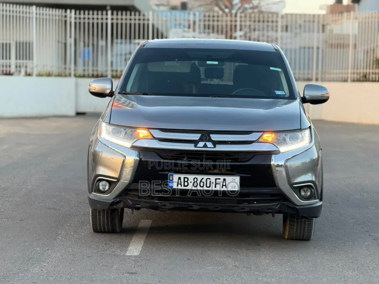 Mitsubishi Outlander 2019 Gris