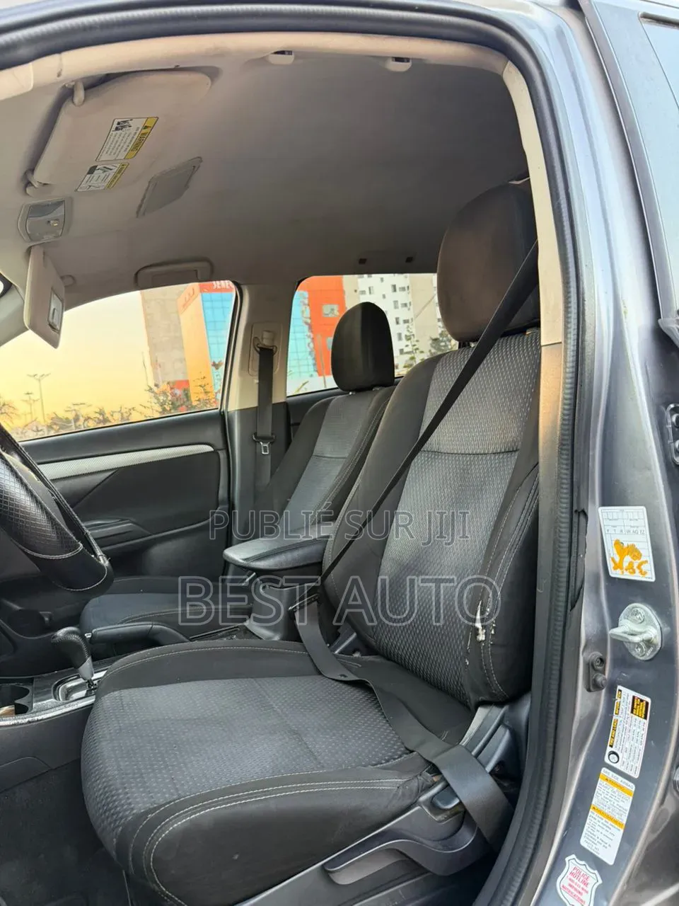 Mitsubishi Outlander 2019 Gris