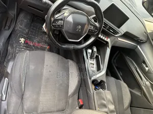 Peugeot 3008 2017 Gris