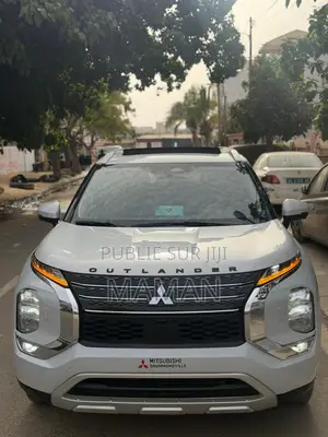 Mitsubishi Outlander 2022 Blanc