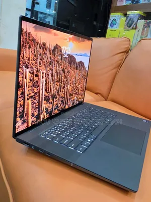 Nouveau Dell Precision 5690 64GB Intel Core Ultra 7 SSD 1T