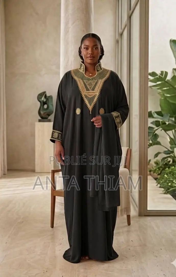 Abaya Col Broderie