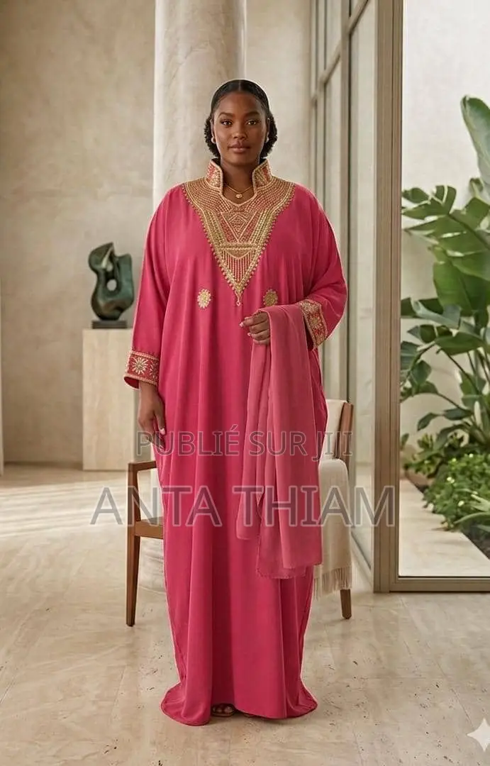 Abaya Col Broderie