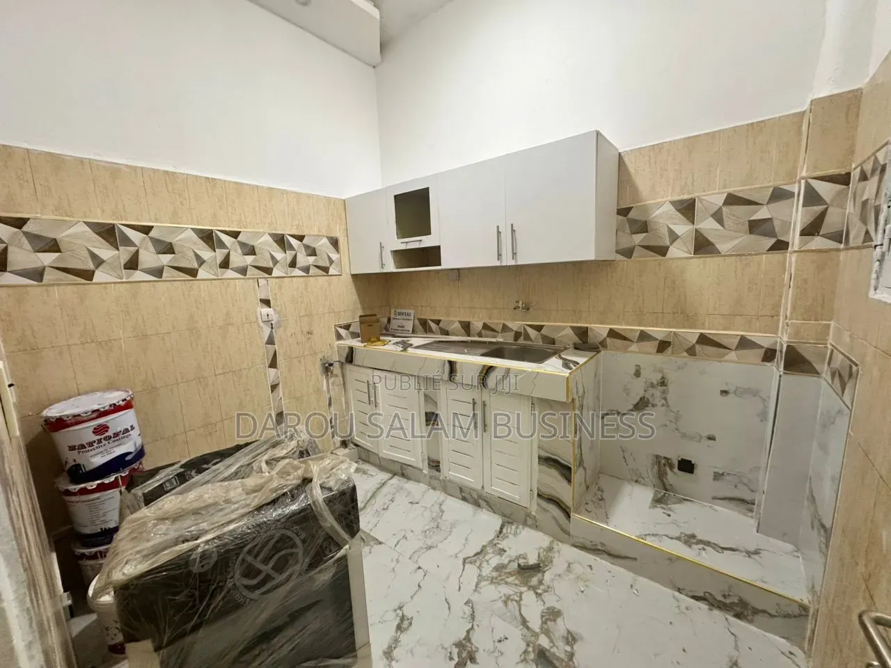 3chbre Appartement dans Patte D'Oie, Yoff à Louer