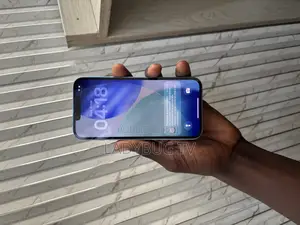 Apple iPhone 13 128 GB Bleu