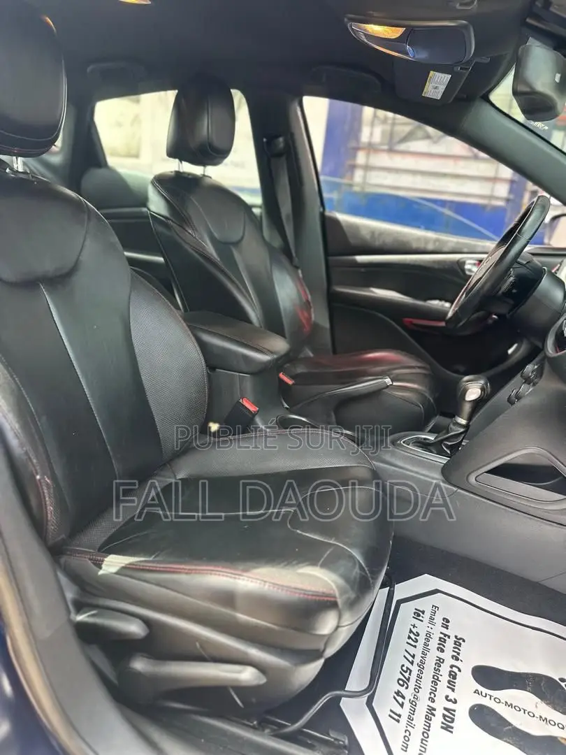 Dodge Dart 2016 Noir