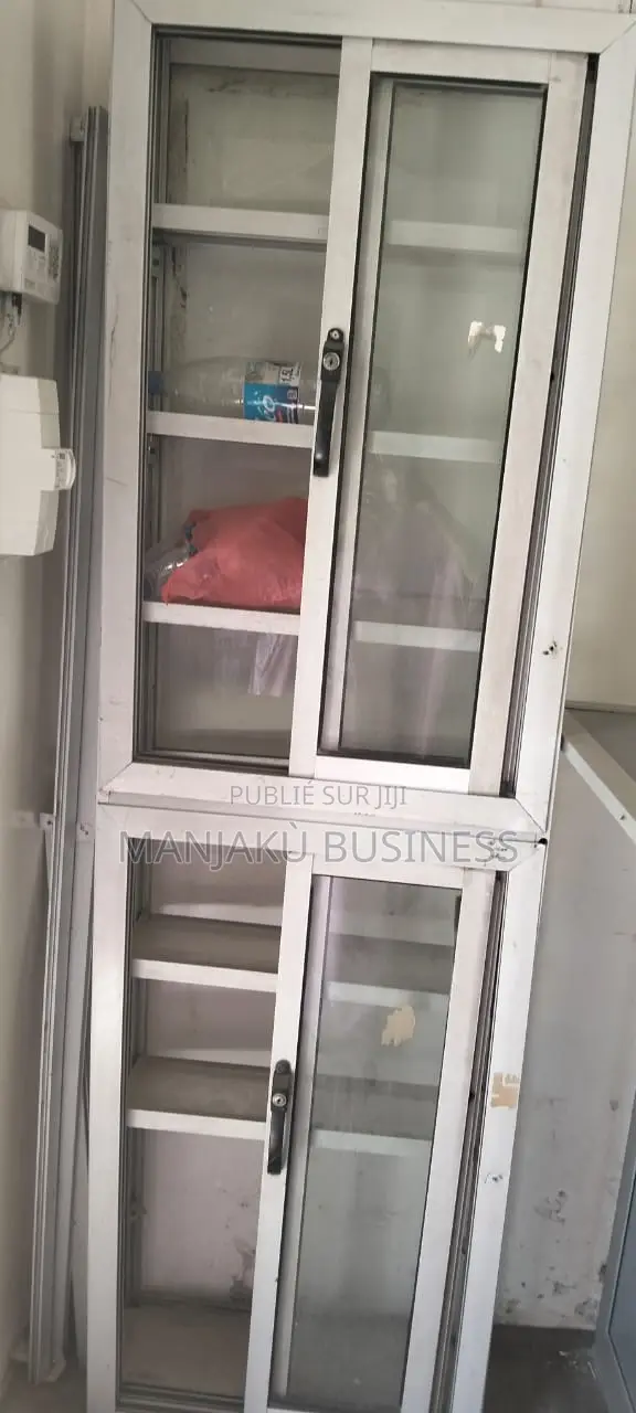 Etagères en Aluminium À Vendre