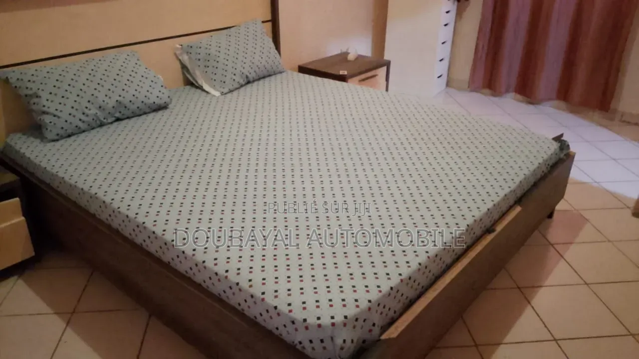 Meublé 3chbre Villa dans Warang, Thiès Sud à Vendre