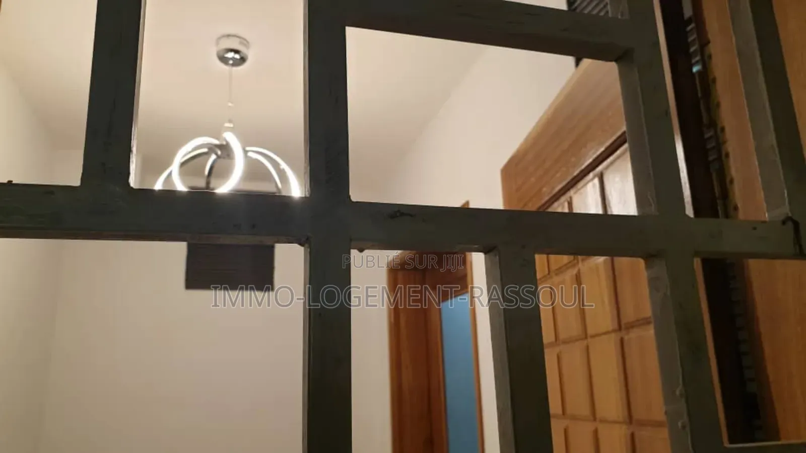 5chbre Villa dans , Almadies à Louer