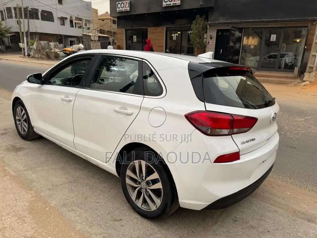 Hyundai Elantra 2018 Blanc
