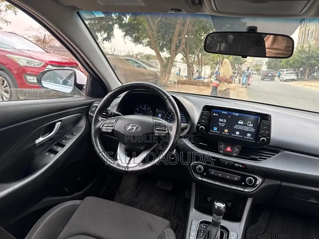 Hyundai Elantra 2018 Blanc