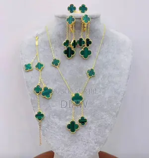 Ensemble Van Cleef