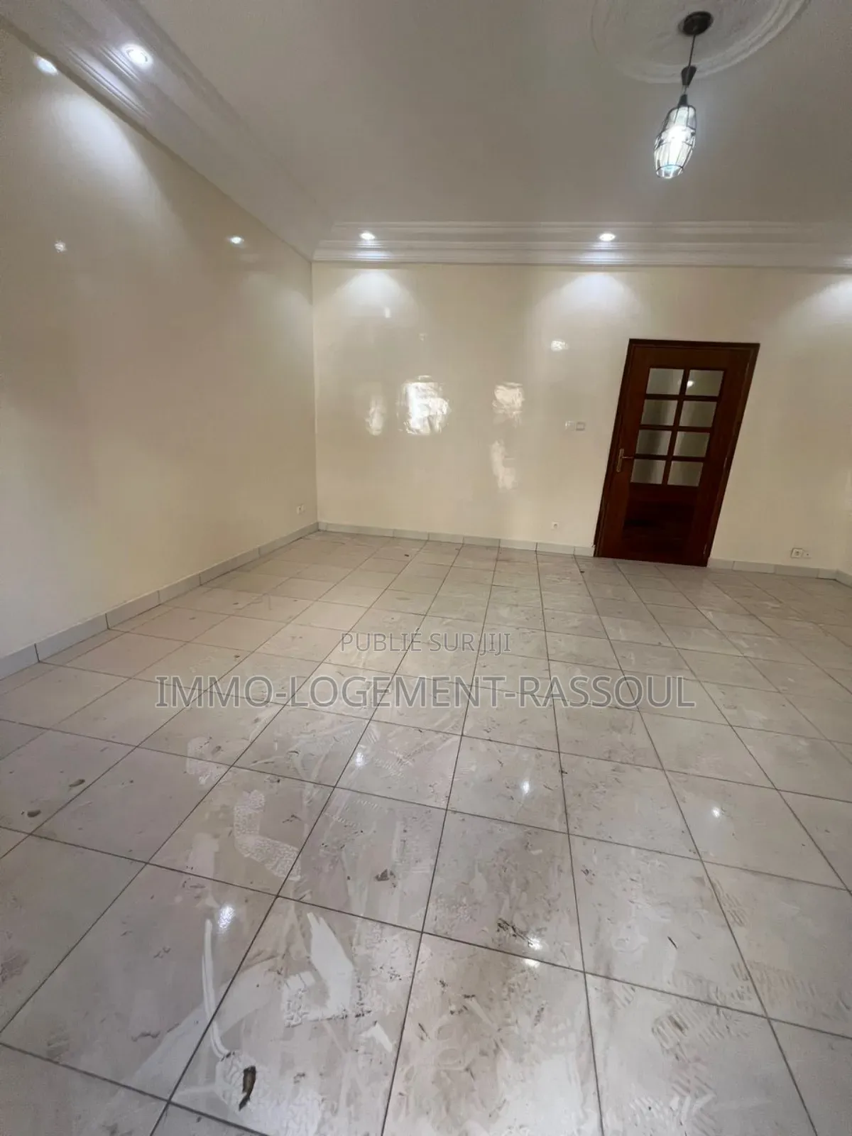2chbre Appartement dans , Sicap-Liberté à Louer