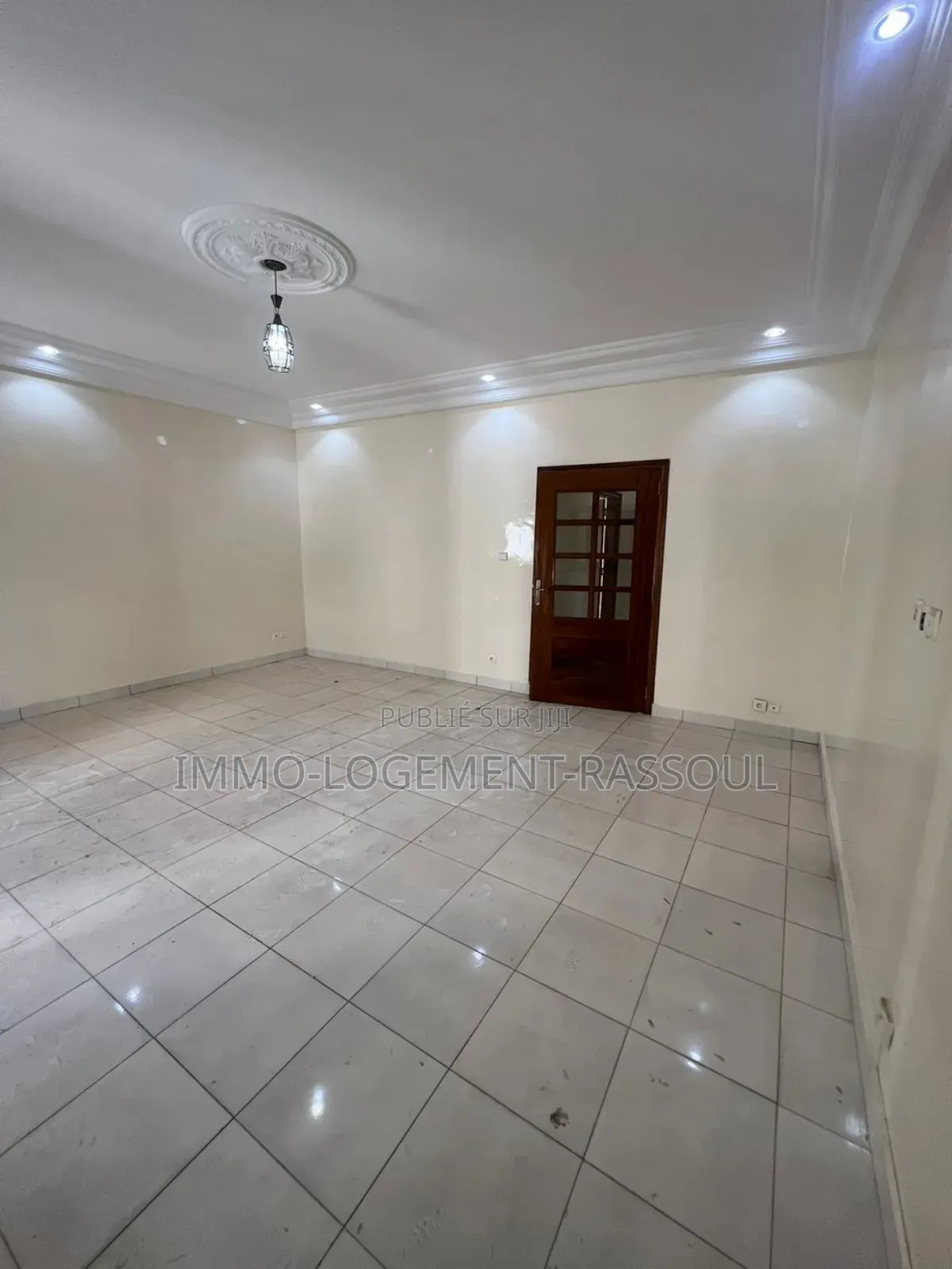 2chbre Appartement dans , Sicap-Liberté à Louer