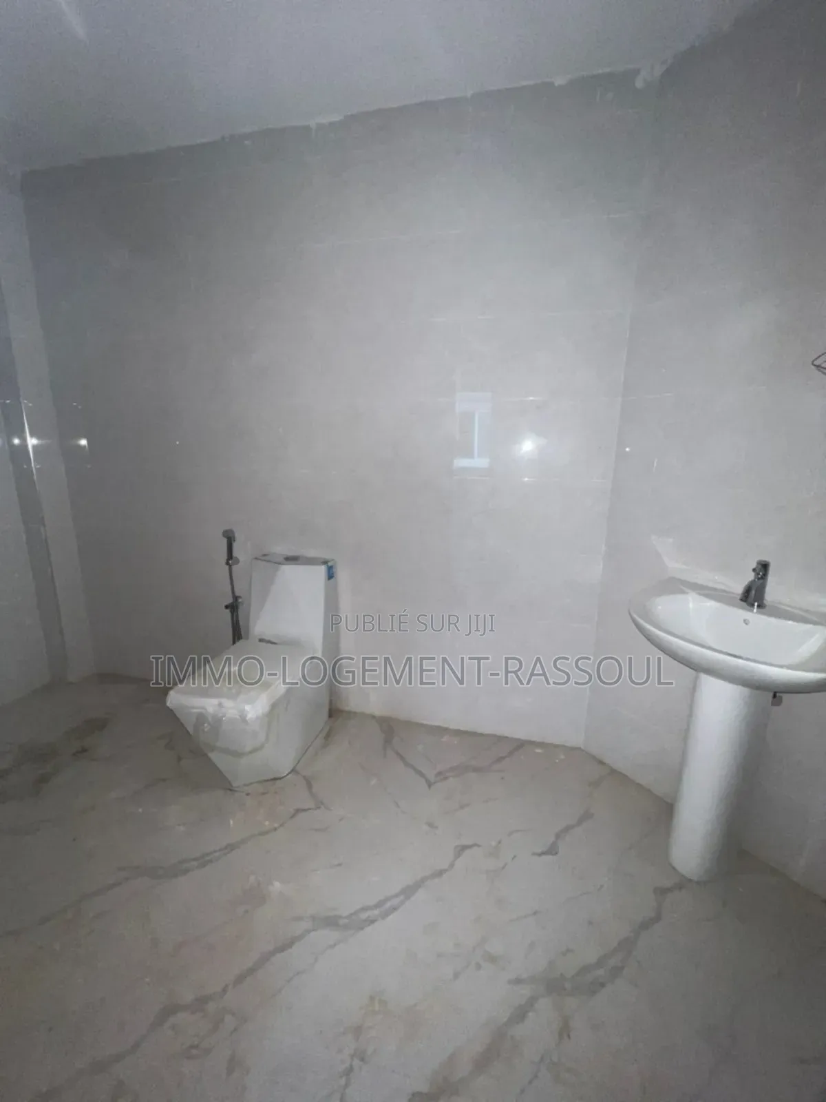 2chbre Appartement dans , Sicap-Liberté à Louer