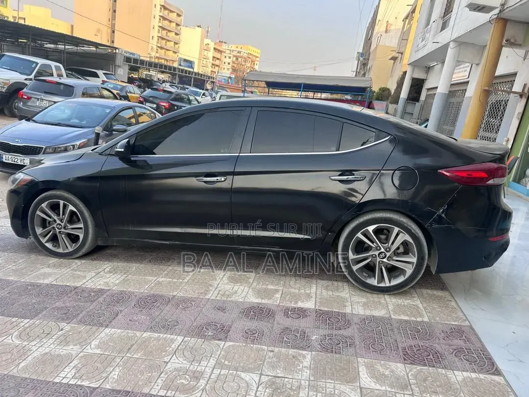 Hyundai Elantra 2017 Noir
