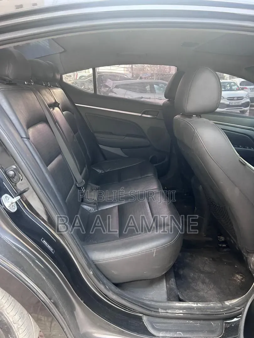 Hyundai Elantra 2017 Noir
