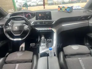 Peugeot 3008 2020 Vert