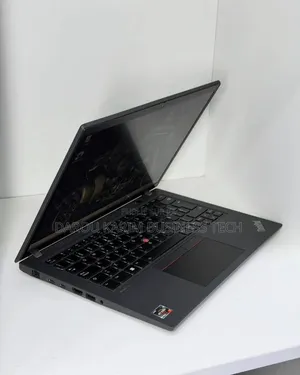 Nouveau Lenovo ThinkPad T14 16GB AMD Ryzen 7 SSD 512GB