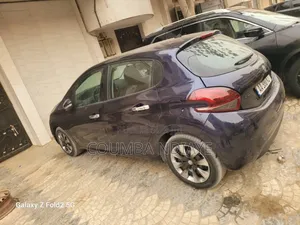 Peugeot 208 2016 Noir Mat
