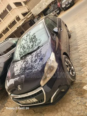 Peugeot 208 2016 Noir Mat