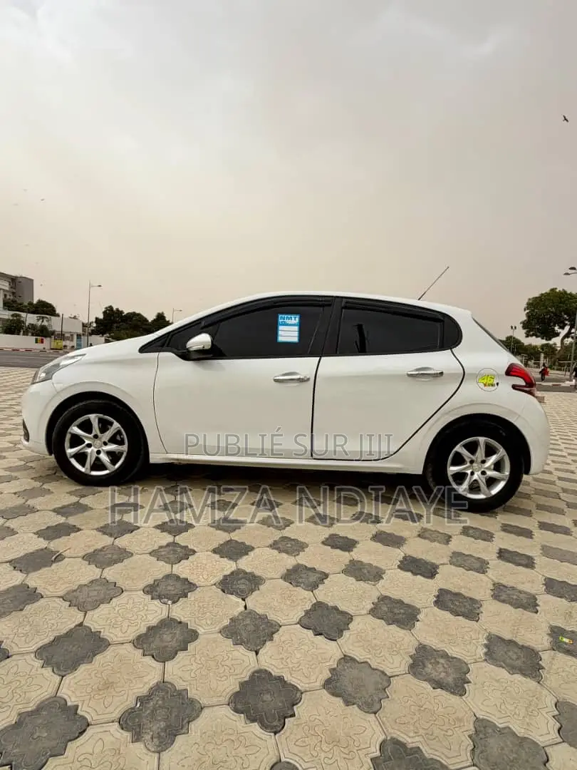 Peugeot 208 2016 Blanc