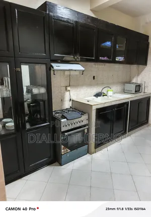 Meublé 2chbre Appartement dans Immeuble Le Jardin, Almadies à Louer