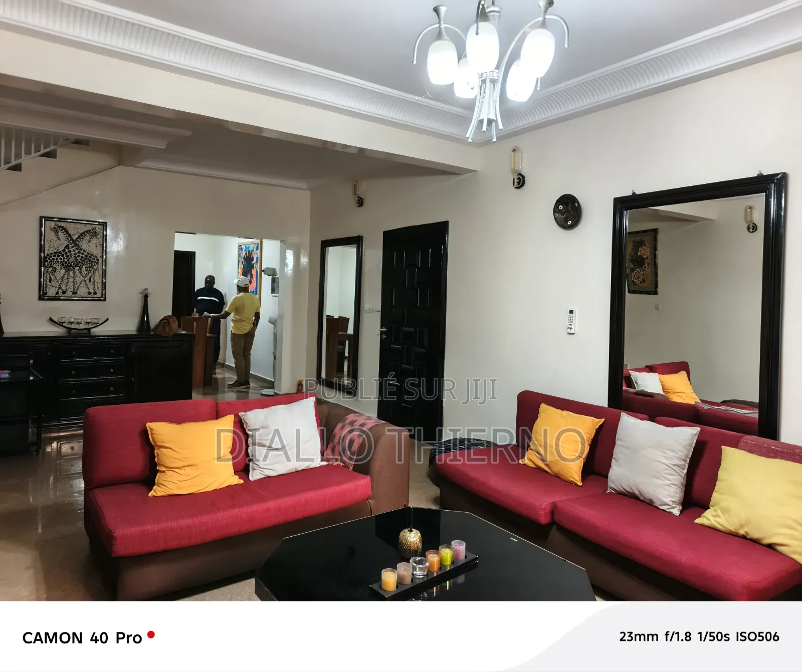 Meublé 2chbre Appartement dans Immeuble Le Jardin, Almadies à Louer