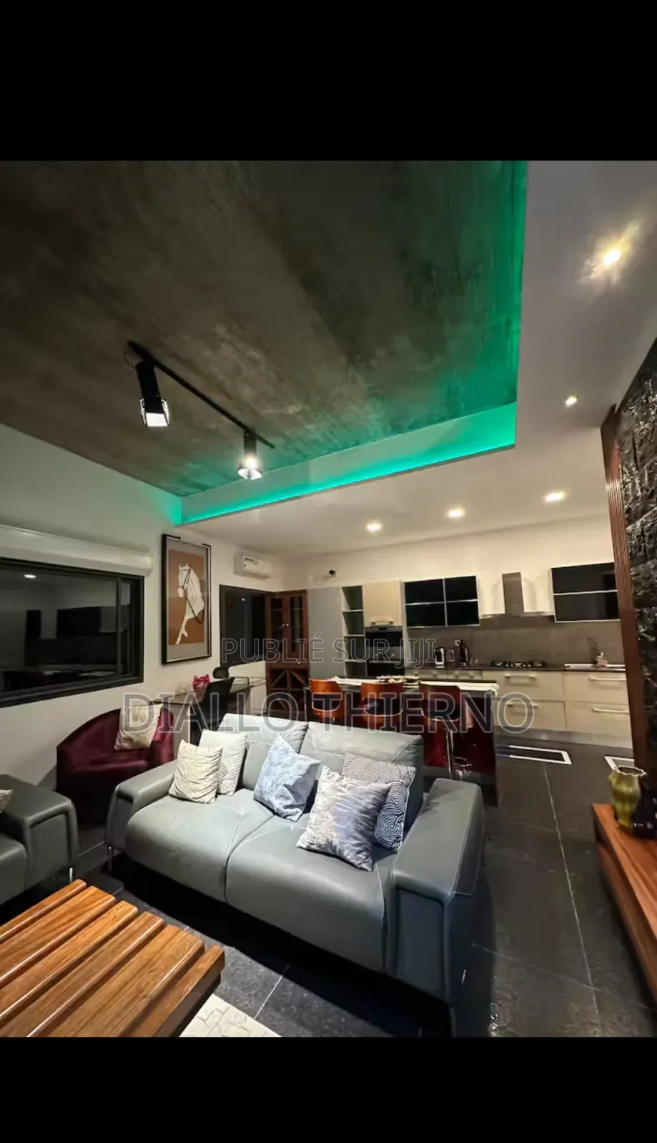 Meublé 2chbre Appartement dans Immeuble Le Jardin, Almadies à Louer