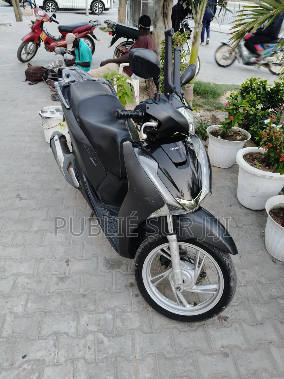 Honda CB 2019 Noir