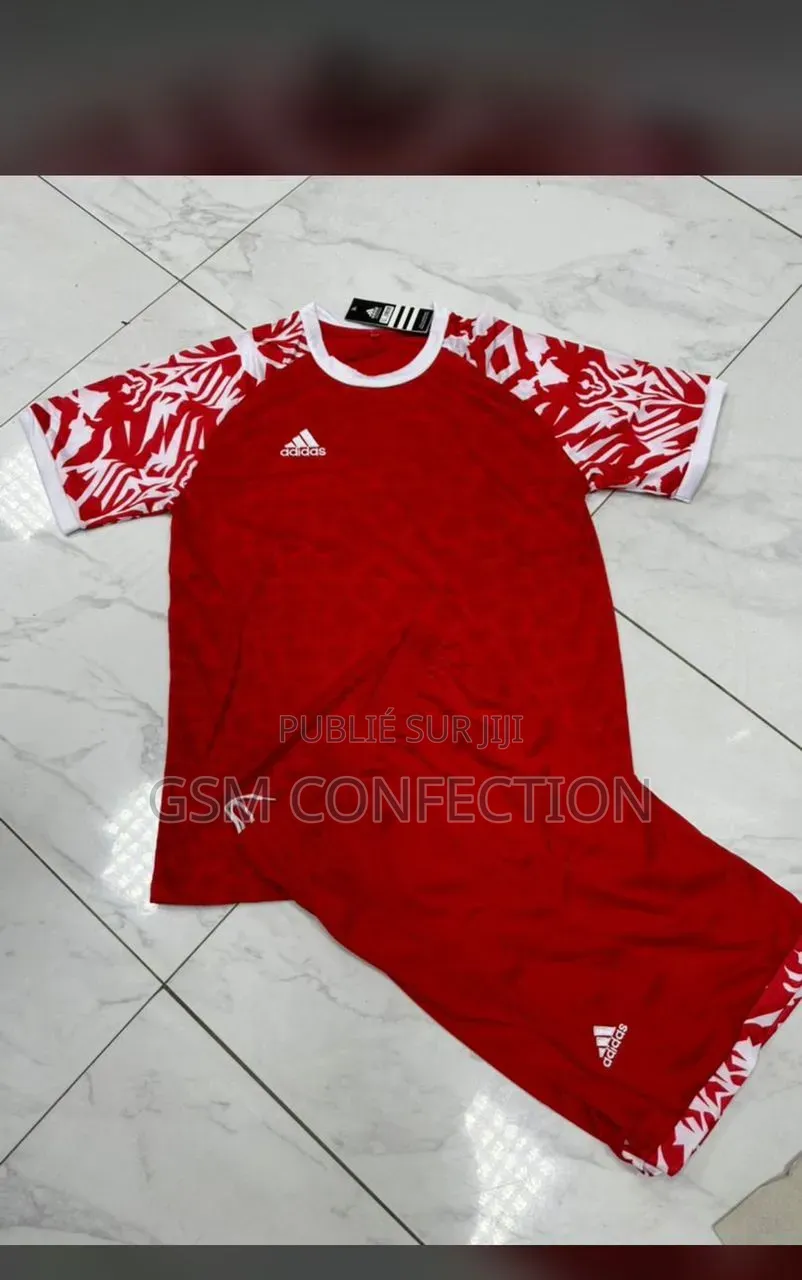Des Maillots De Sport