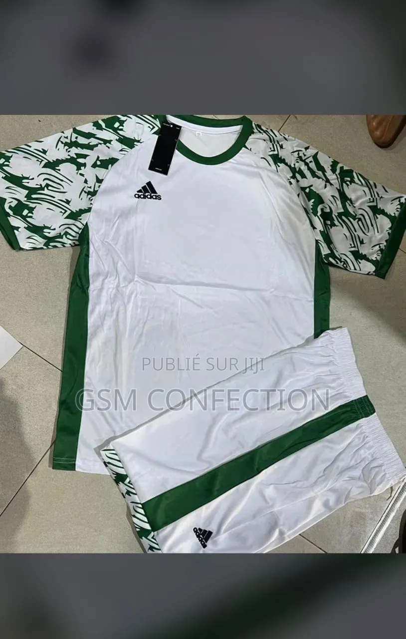Des Maillots De Sport