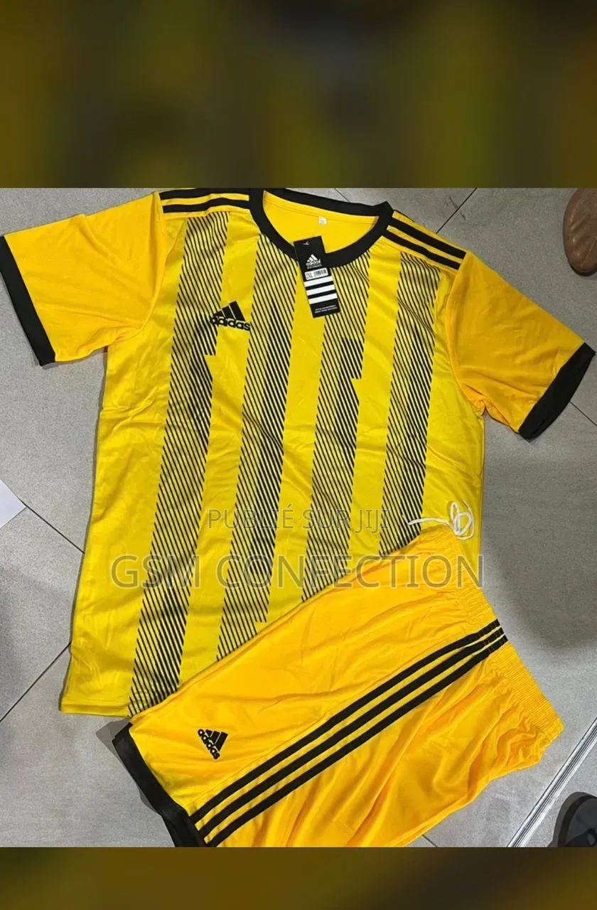 Des Maillots De Sport