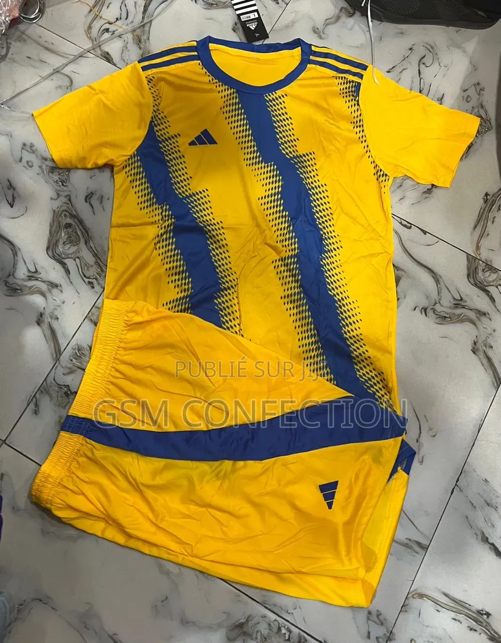 Des Maillots De Sport