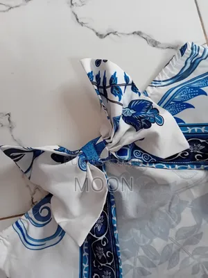 Ensemble Bleu Et Blanc