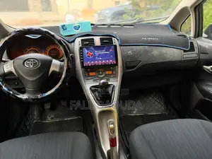 Toyota Auris 2010 Bleu