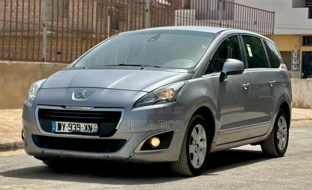 Peugeot 5008 2016 Gris