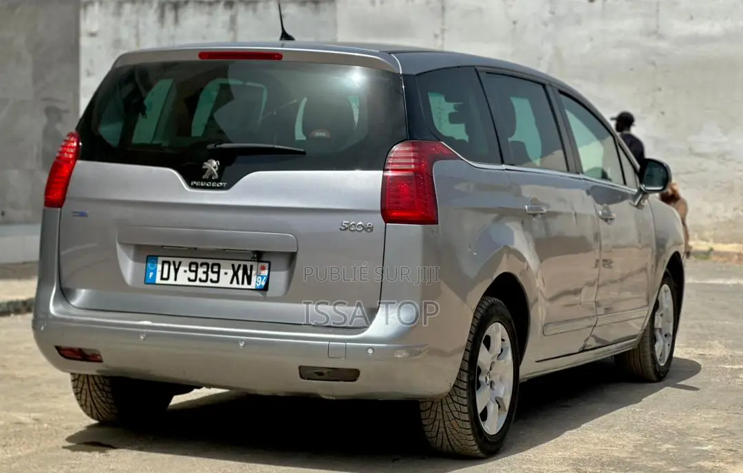 Peugeot 5008 2016 Gris