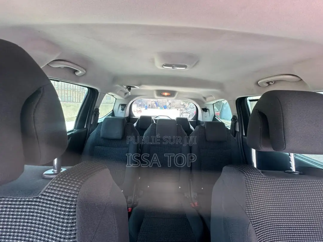 Peugeot 5008 2016 Gris