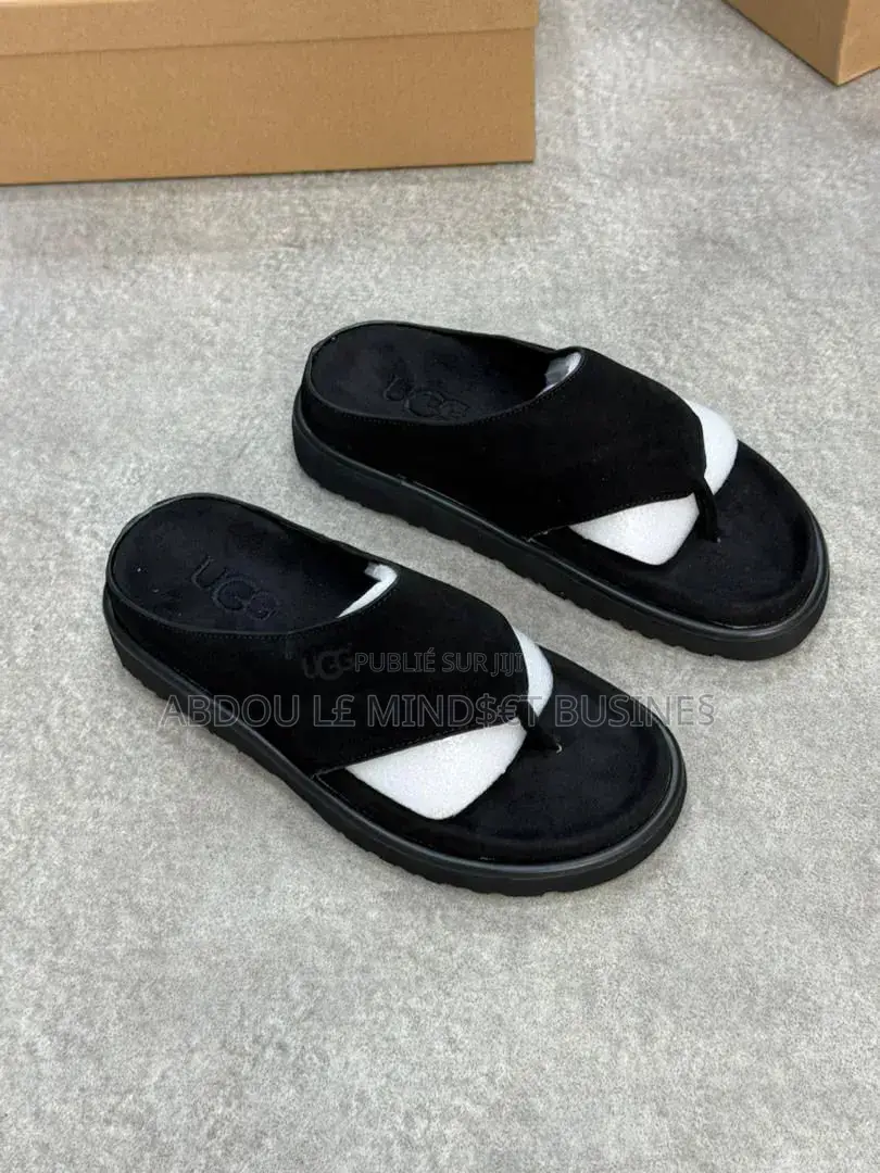 Sandal Ugc Noir Et Gris Disponible