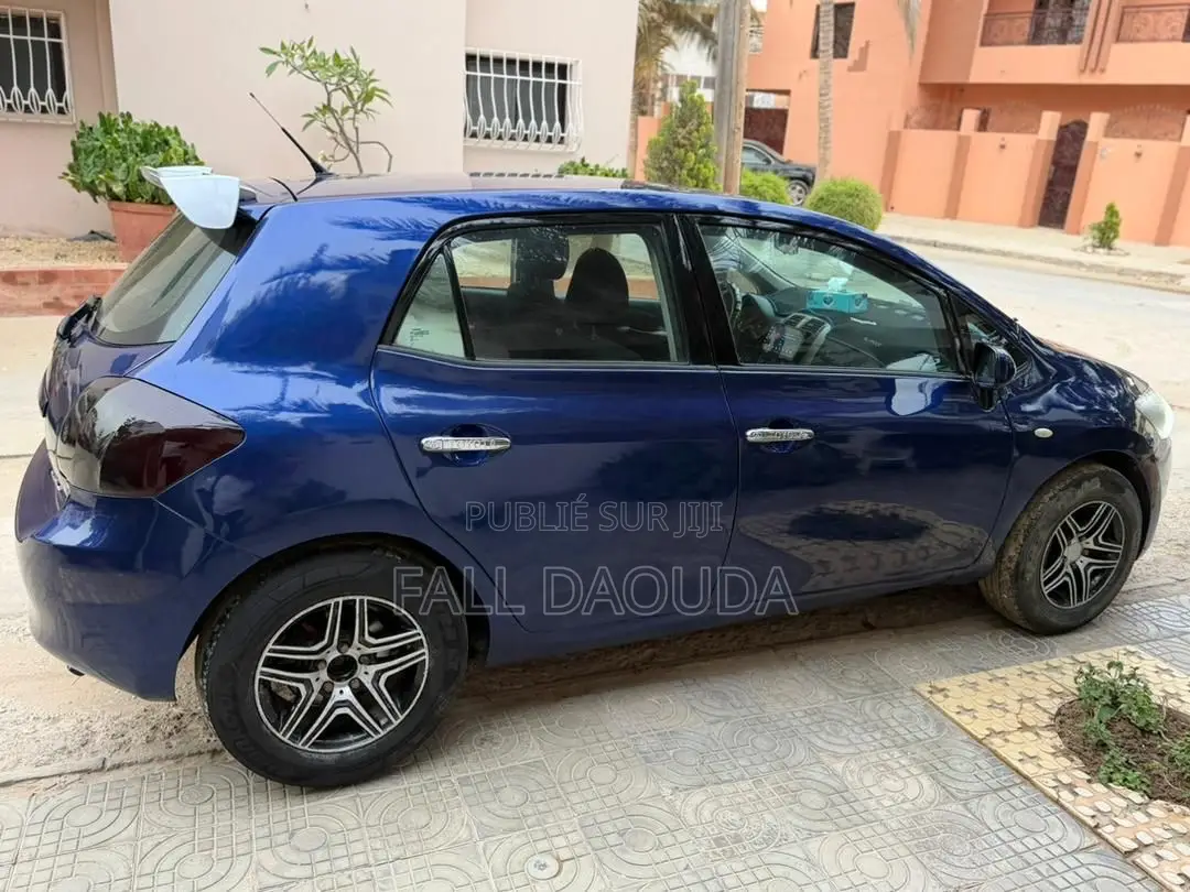 Toyota Auris 2010 Bleu