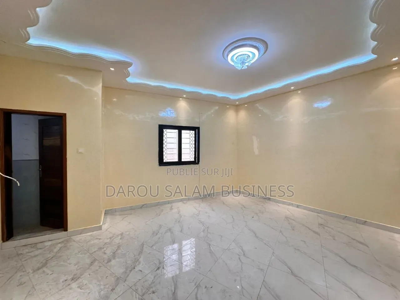 3chbre Appartement dans Cité Mortada, Yoff à Louer