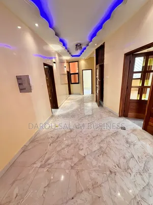 3chbre Appartement dans Cité Mortada, Yoff à Louer
