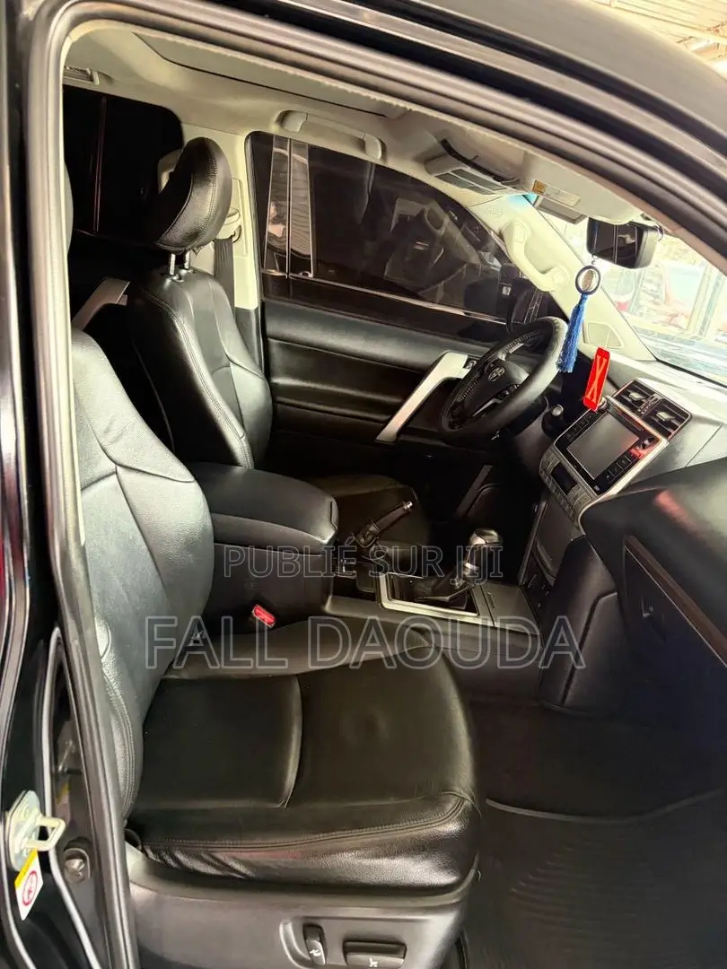 Toyota Land Cruiser Prado 2019 Noir