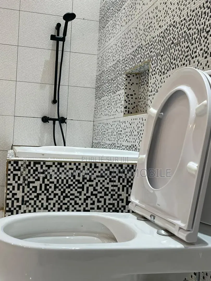4chbre Villa dans Somone, Thiès Sud à Vendre