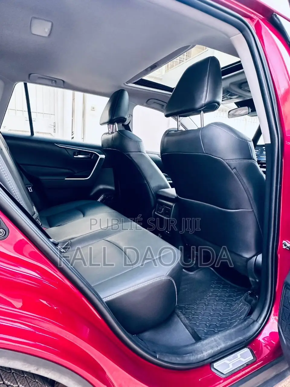Toyota RAV4 2022 Rouge