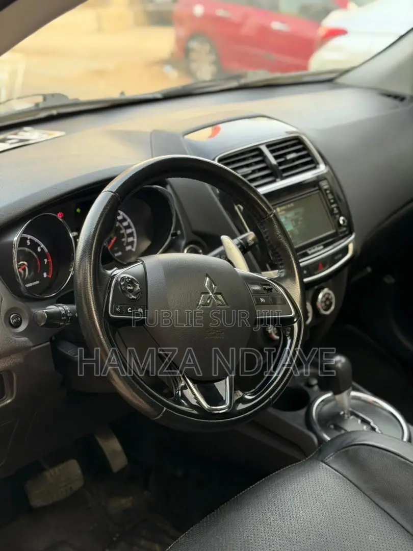 Mitsubishi RVR 2017 Noir