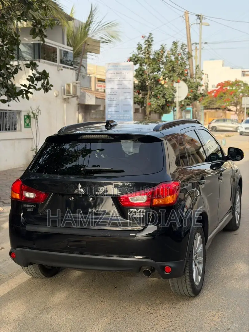 Mitsubishi RVR 2017 Noir